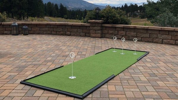 Testers Wanted – BirdieBall Outdoor Putting Green