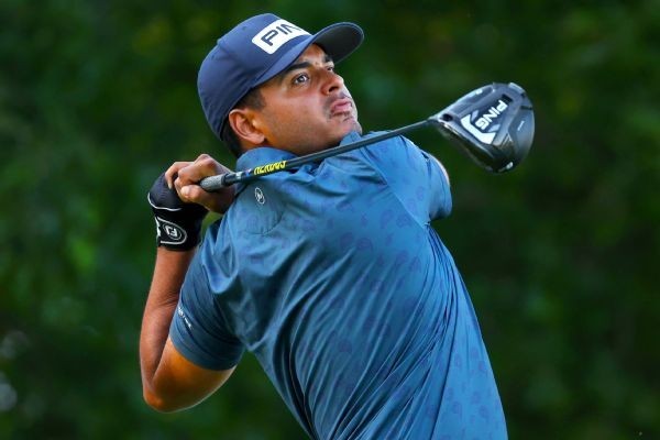 Muñoz shoots 63, up 3 in LIV Golf in Chicago