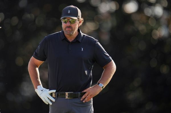 Mickelson tied for 145th at U.S. Open, cards 78