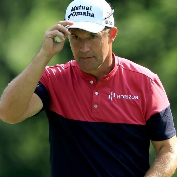 Harrington holds off Stricker to take Senior Open