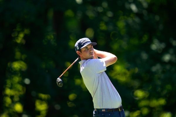 Poston stays hot, up 2 in Deere Classic after 62