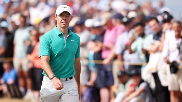 Watch Rory McIlroy make eagle from one of St. Andrews' famous bunkers at The Open