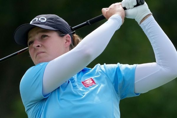 Ewing rides birdie run to LPGA win in Cincinnati