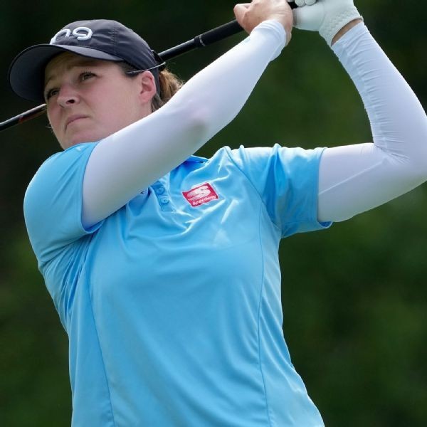 Ewing holds lead by one over Fassi at LPGA stop