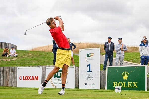 Top amateur golfer Puig goes pro, joins LIV tour