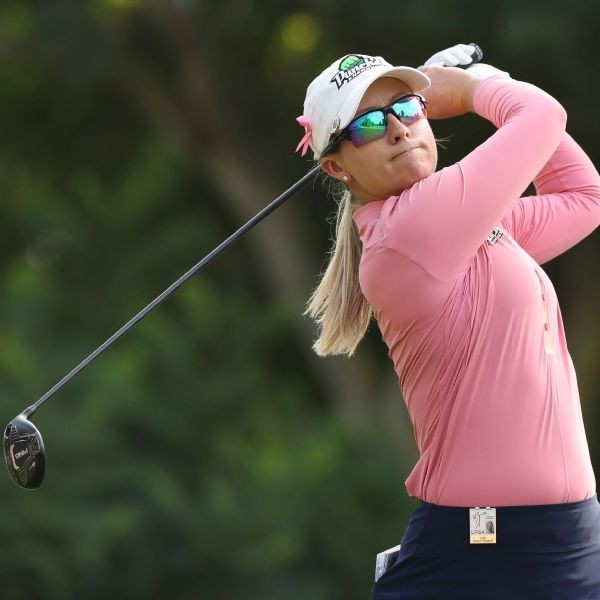 Ewart Shadoff, eyeing elusive LPGA win, up 2