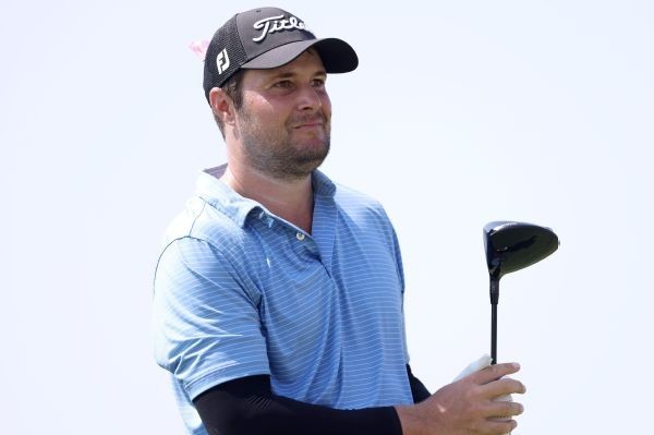 Uihlein leads Koepka by 1 shot at LIV Golf Jeddah