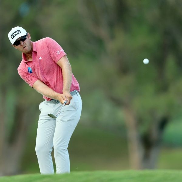 Power hangs on in Bermuda for second tour title