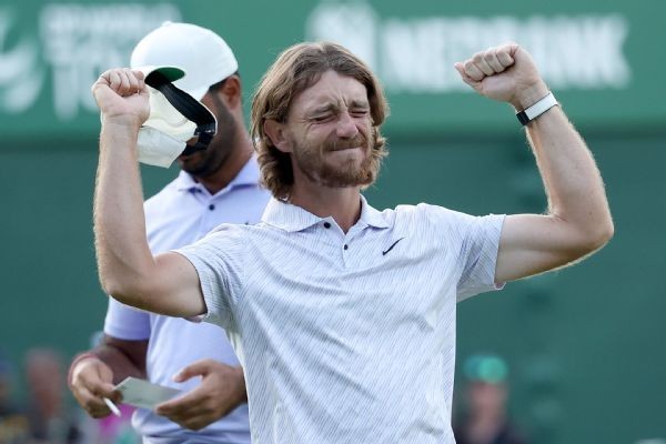 Fleetwood defends title for 1st victory in 3 years