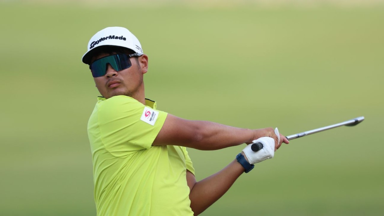 Hisatune leads early at Ras al Khaimah Championship