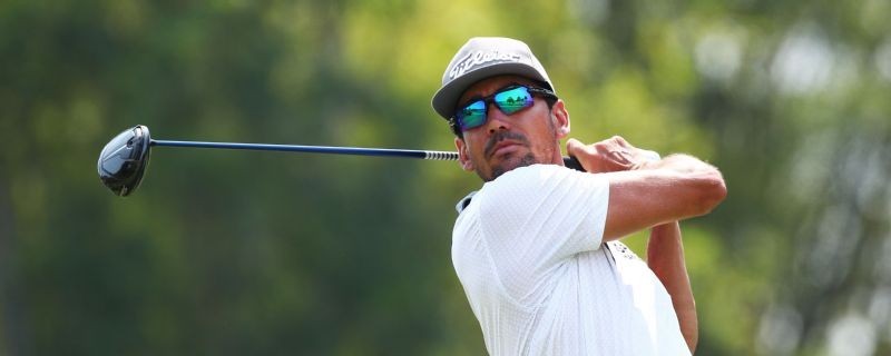 Cabrera Bello takes 2-shot lead at Thailand Classic