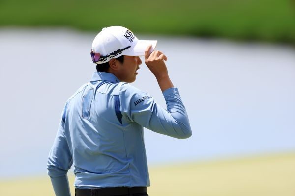 Vongtaveelap keeps share of lead; Kinhult falters