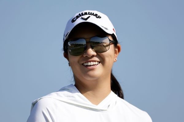 NCAA champ Zhang impresses in LPGA debut