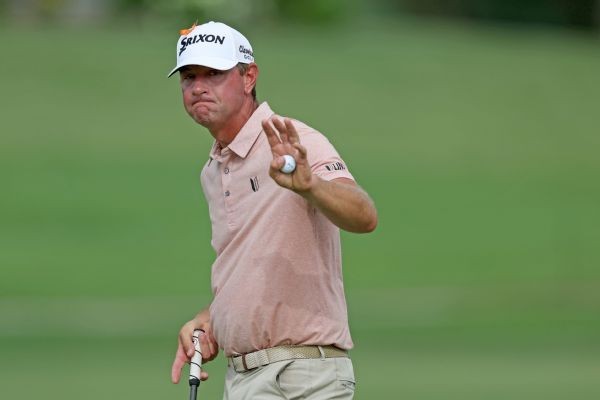 Glover stays hot, seizes early lead at Barbasol