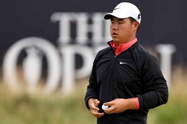 Kim shoots 68, makes Open cut with ankle sprain