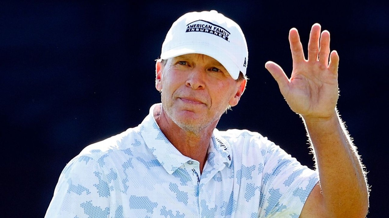 Stricker wins 6th title of '23, sets earnings mark