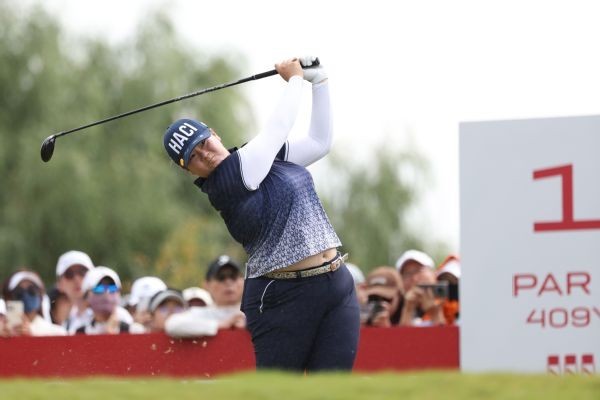 Yin shares 3rd-round lead at LPGA Shanghai