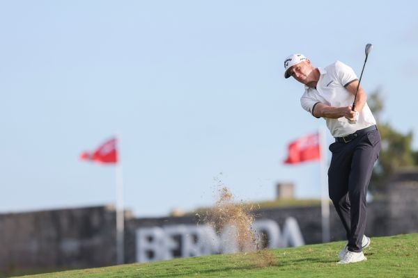 Noren sets tourney record, leads by 2 in Bermuda