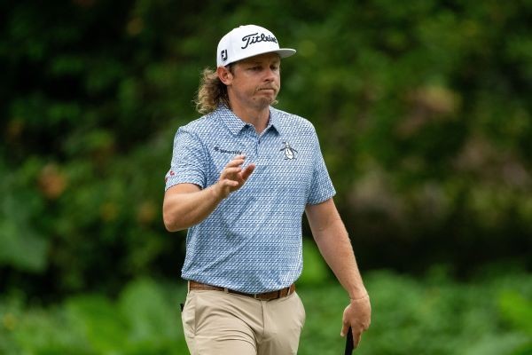 Smith shares Hong Kong lead with Khongwatmai