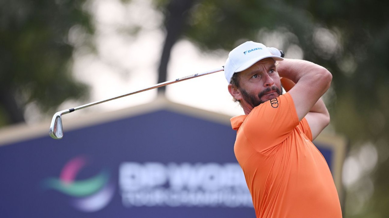 Luiten loses three clubs in tree on DP World Tour