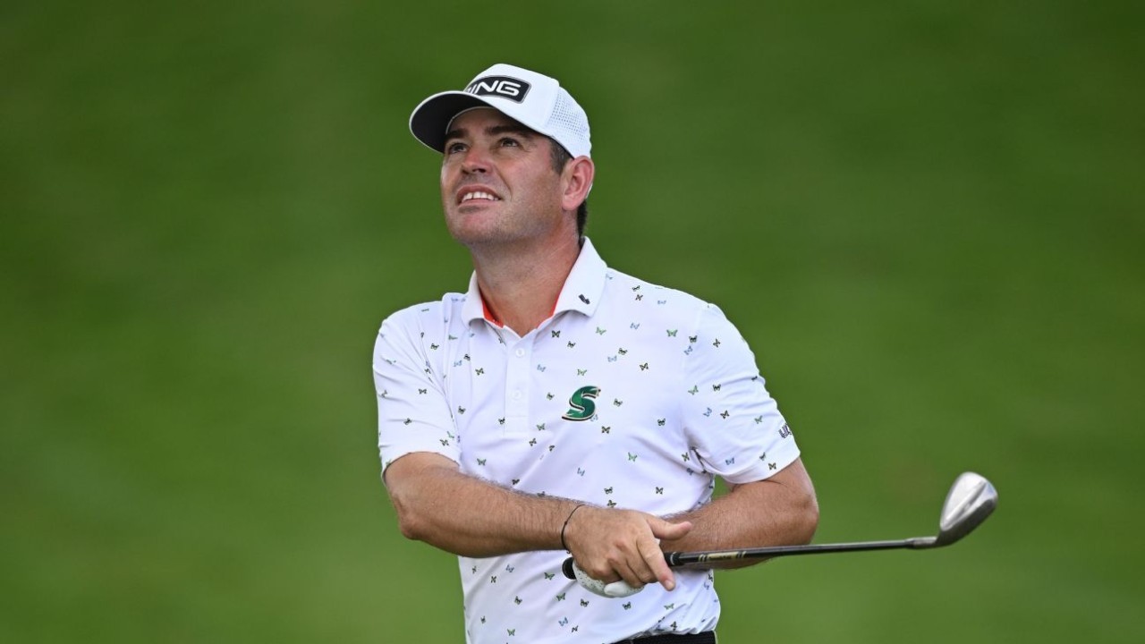 Oosthuizen rallies for 2nd straight world tour win