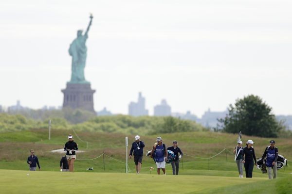 10 withdraw from LPGA Tour event, 7 with illness