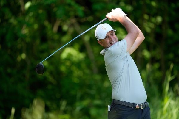 Green, LIV's Bland sharing lead at Senior PGA