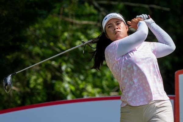 Yubol leads LPGA Classic after career-best 61