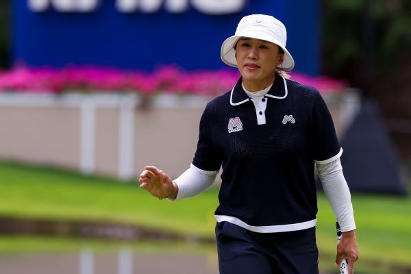 Yang, eyeing 1st major, leads Women's PGA by 2