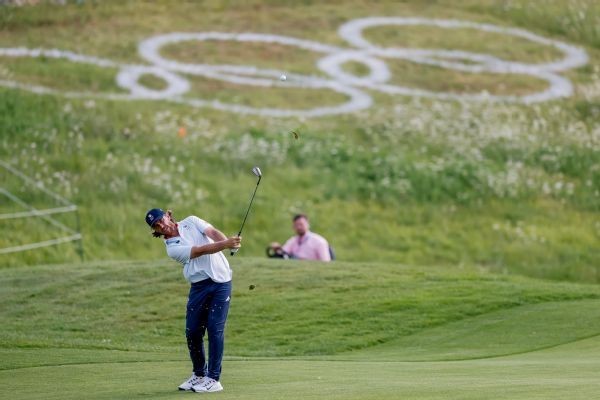 Fleetwood shares lead as golf gold race takes form